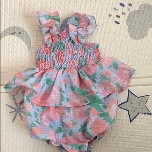 Floral Baby Romper with Ruffle Sleeves